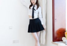 物恋传媒 No.2813 泡泡-皮鞋、高跟凉鞋、板鞋、油亮薄白丝、制服-美图岛